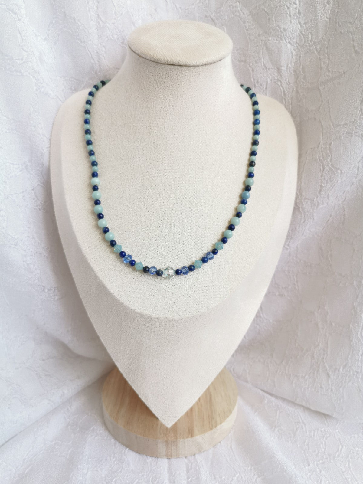 collier en amazonite, lapis lazuli et perles fantaisies facettées