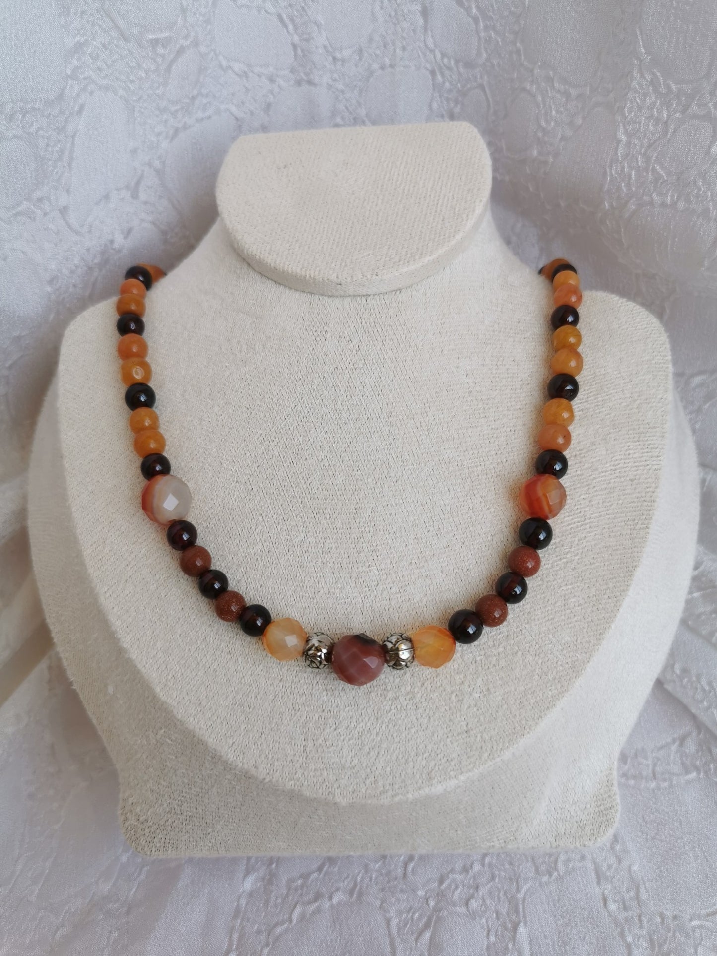 Collier cornaline, grenat, agate, pierre de soleil