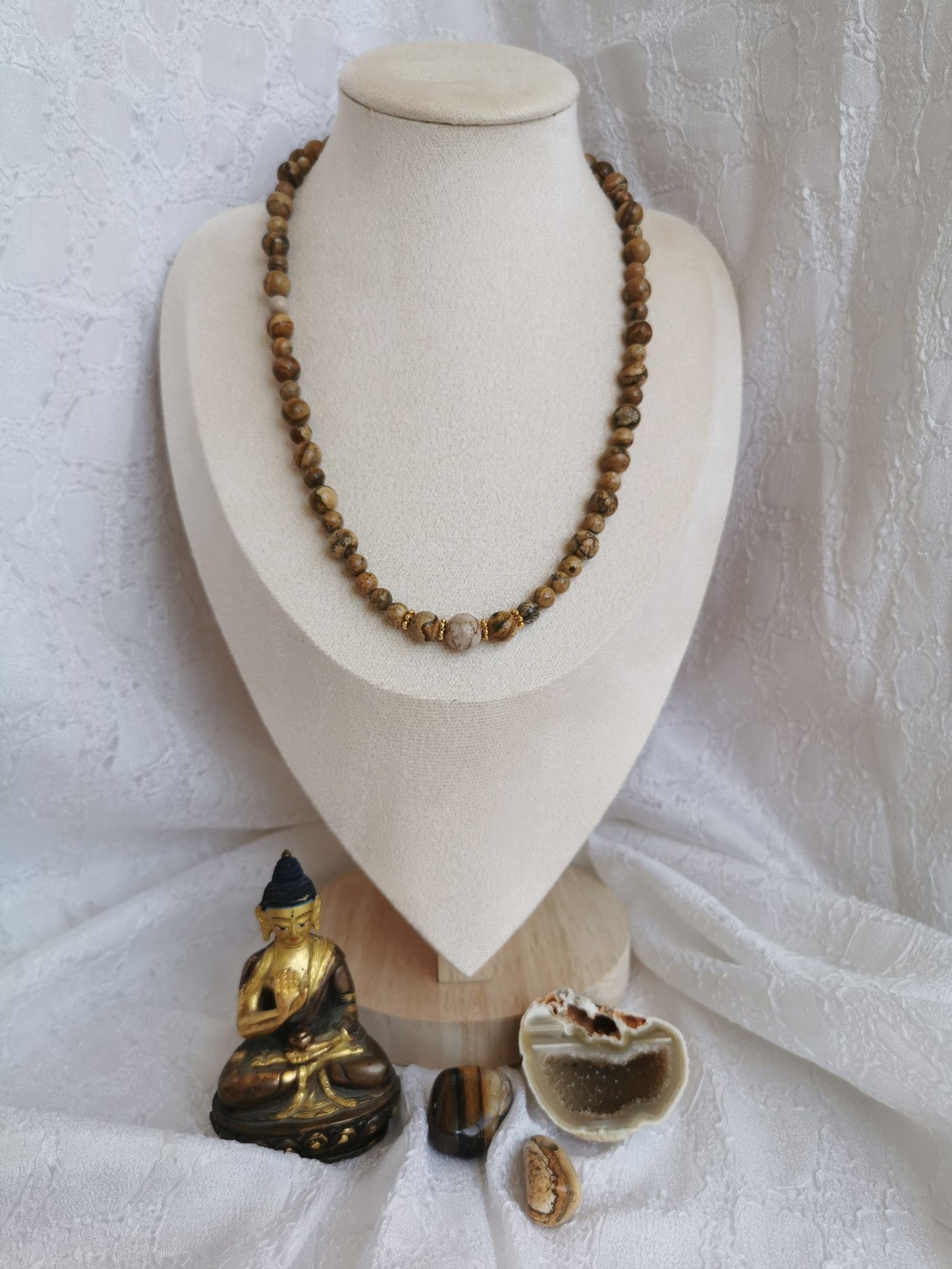 Collier en jaspe paysage
