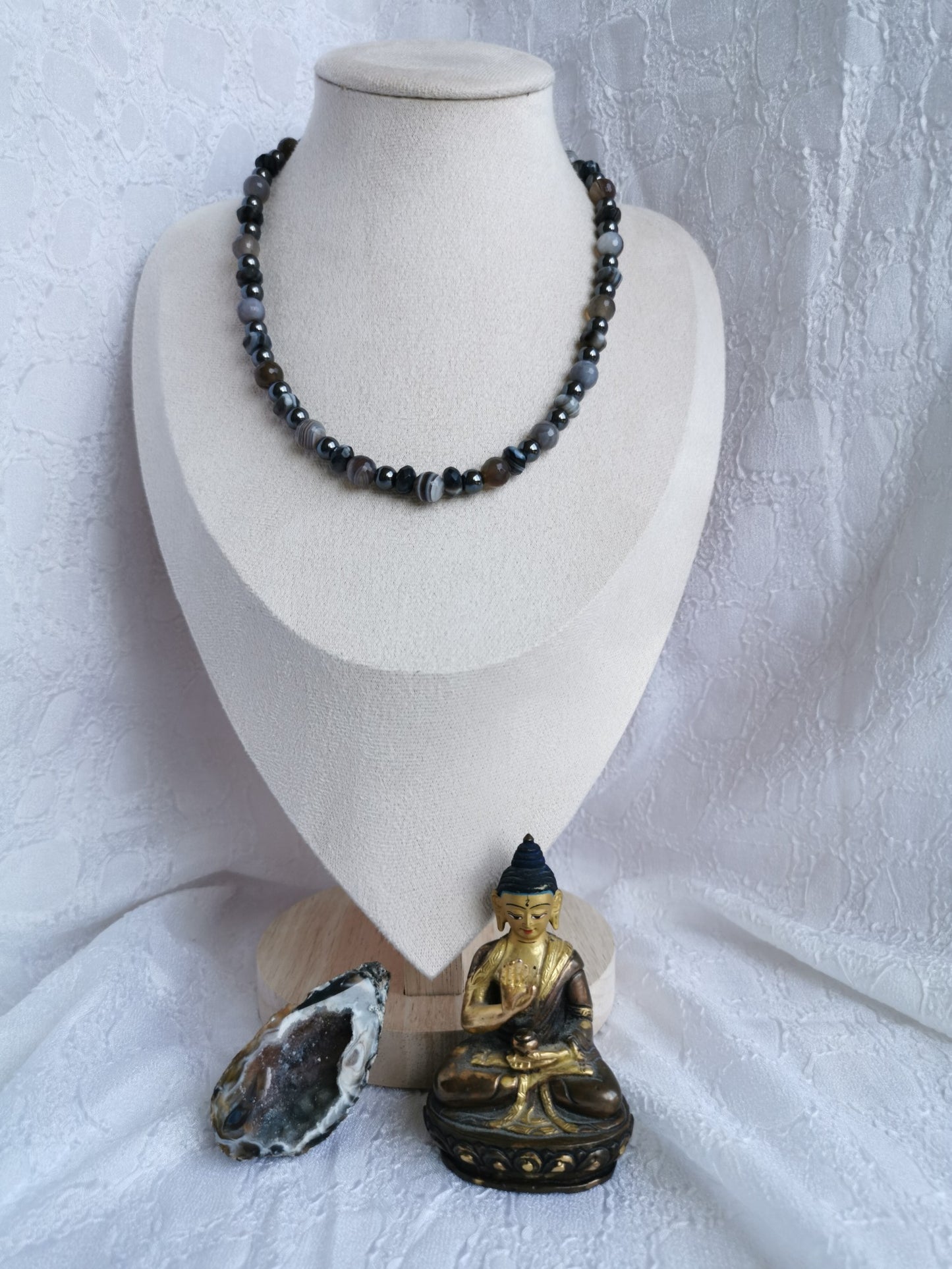 Collier en agate noire, agate rubanée et hématite